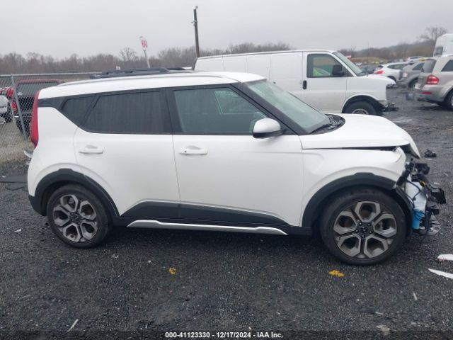 KNDJ23AU1N7164275 KIA Soul X-line