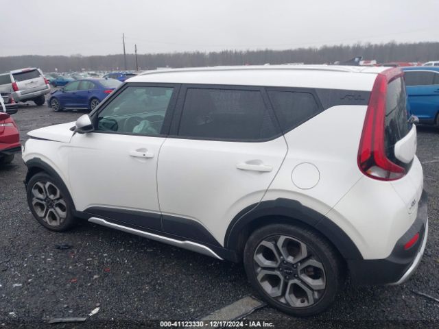 KNDJ23AU1N7164275 KIA Soul X-line