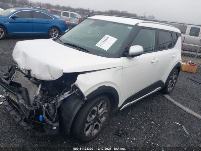 KNDJ23AU1N7164275 KIA Soul X-line