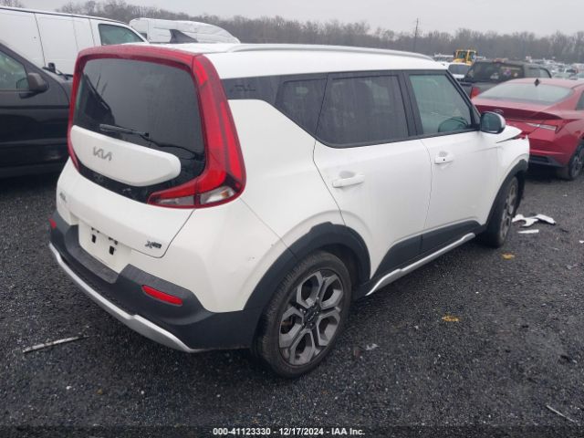 KNDJ23AU1N7164275 KIA Soul X-line