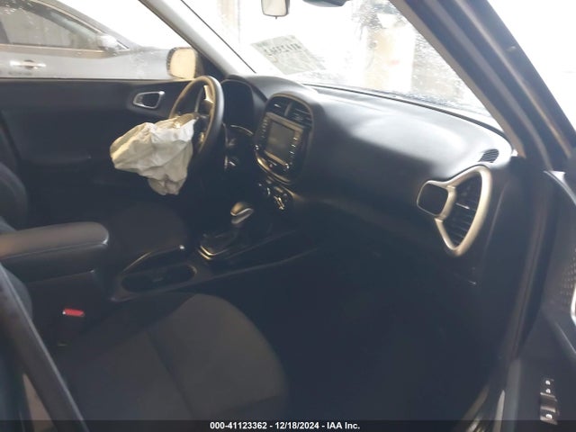 KIA SOUL S 2021 KNDJ23AUXM7767238 Image 5