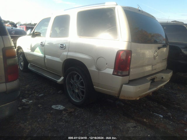 2005 CADILLAC ESCALADE 1GYEC63TX5R196936 Photo 2