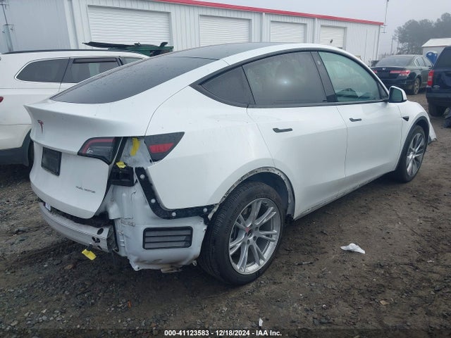 2021 TESLA MODEL Y 5YJYGAEE7MF294190 Photo 3