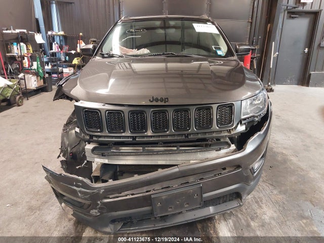 3C4NJDBBXKT842651 Jeep Compass Altitude 4x4
