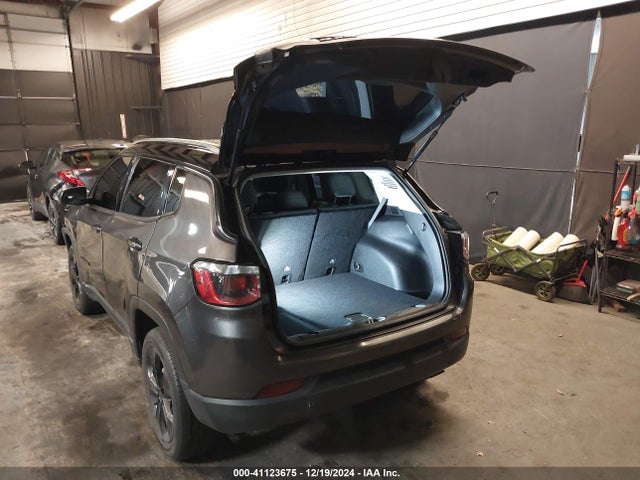 3C4NJDBBXKT842651 Jeep Compass Altitude 4x4