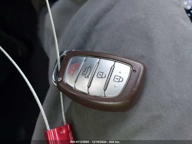 5NPD84LF2JH303139 Hyundai Elantra Value Edition