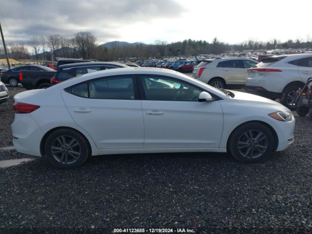 5NPD84LF2JH303139 Hyundai Elantra Value Edition