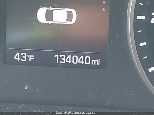 5NPD84LF2JH303139 Hyundai Elantra Value Edition