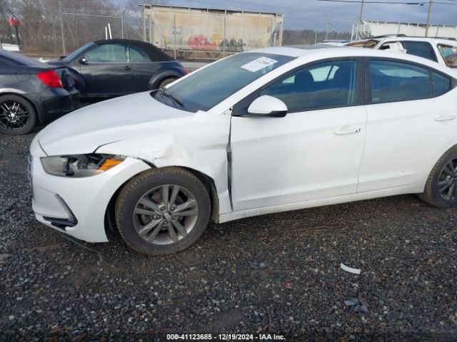 5NPD84LF2JH303139 Hyundai Elantra Value Edition