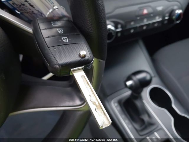5XYPGDA53JG392088 KIA Sorento 3.3l Lx