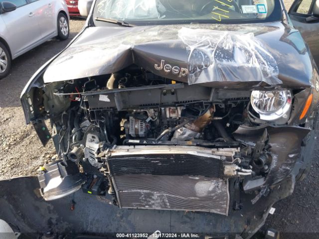 ZACNJDD1XMPM08399 Jeep Renegade Limited 4x4