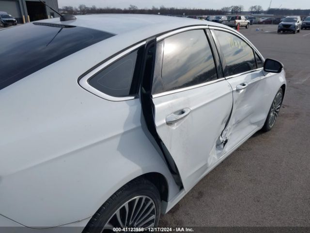 3FA6P0D98JR124040 Ford Fusion Titanium