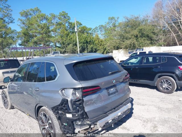 5UX13EU09R9S32851 BMW X5 Sdrive40i