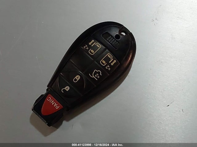 2C4RC1BG8ER347104 Chrysler Town & Country Touring