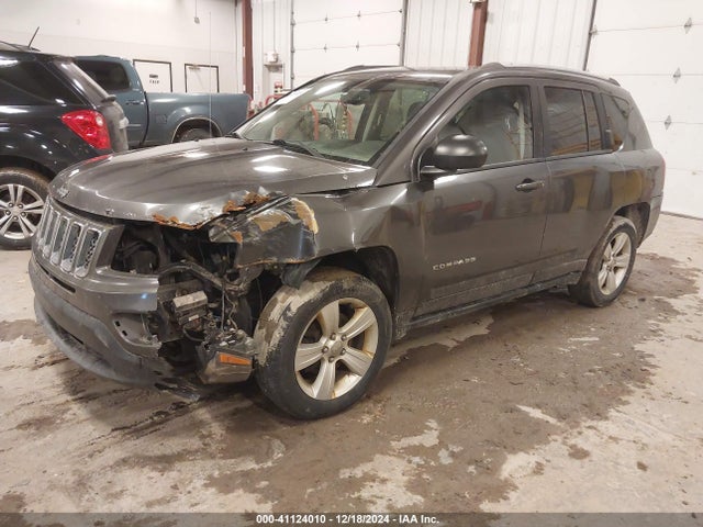 Jeep Compass Sport 2015 1C4NJDBB2FD371025 Image 2