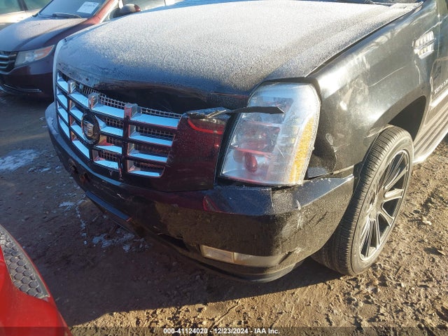 2011 CADILLAC ESCALADE 1GYS4AEF9BR252287 Photo 5