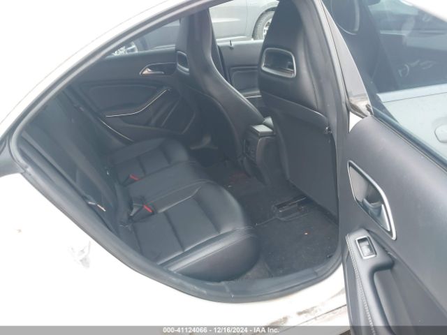 WDDSJ4GB0EN148685 Mercedes-Benz CLA 250 4MATIC