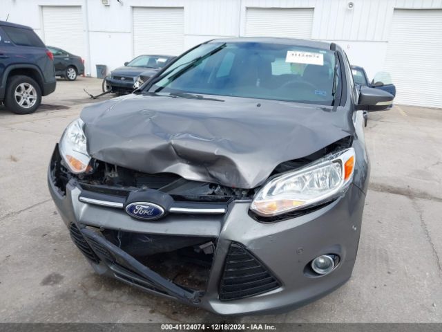 1FADP3N24EL274922 Ford Focus Titanium