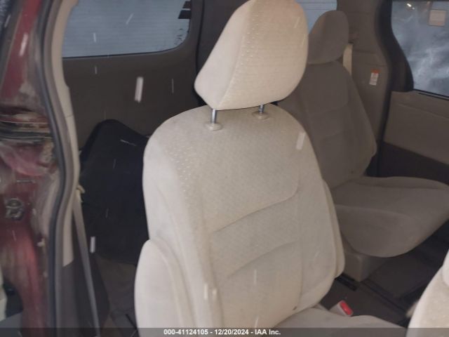 5TDJK3DC8FS118050 Toyota Sienna Le 7 Passenger