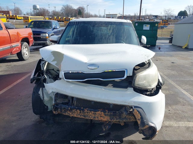 KIA Soul 2014 KNDJN2A28E7035286 Image 12
