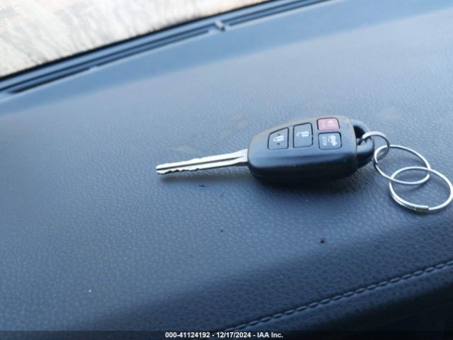 2T1BURHE7HC853448 Toyota COROLLA SE