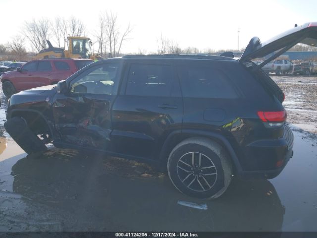 1C4RJFLG6KC640067 Jeep Grand Cherokee Trailhawk 4x4
