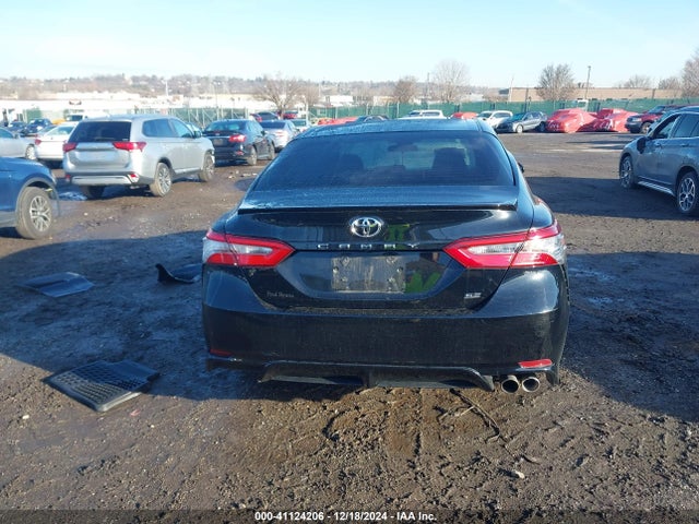 Toyota CAMRY SE 2018 4T1B11HK6JU551248 Image 16