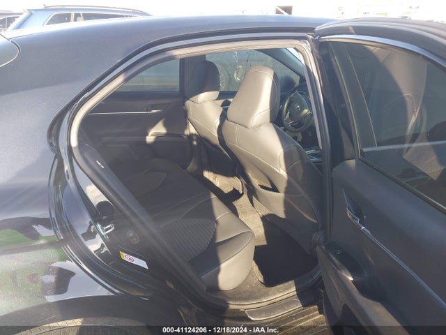 4T1B11HK6JU551248 Toyota CAMRY SE