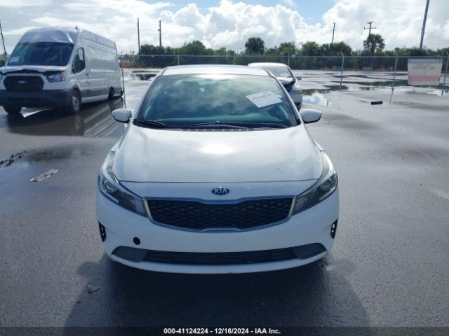 3KPFL4A79HE108608 KIA FORTE S