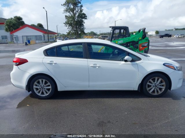 3KPFL4A79HE108608 KIA FORTE S