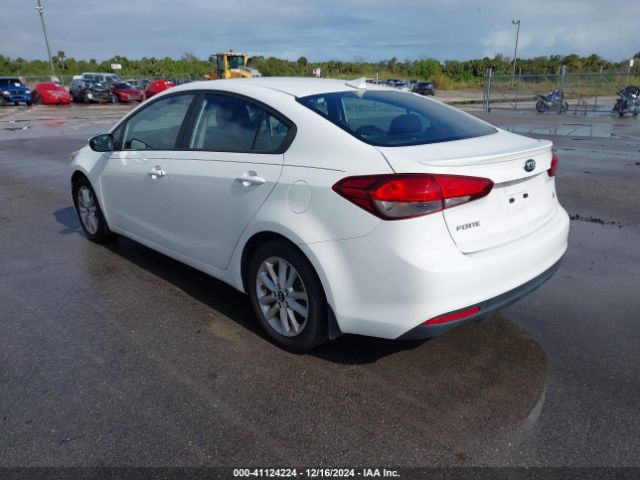3KPFL4A79HE108608 KIA FORTE S