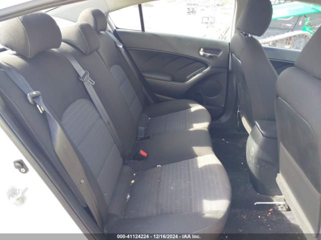 3KPFL4A79HE108608 KIA FORTE S