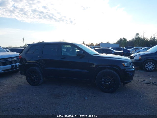 1C4RJFAG5MC632273 Jeep Grand Cherokee Laredo X 4x4