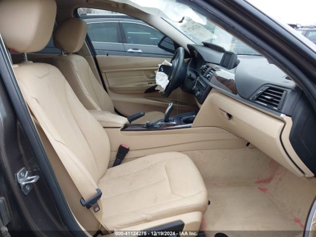 WBA3A5C57FF609300 BMW 328I