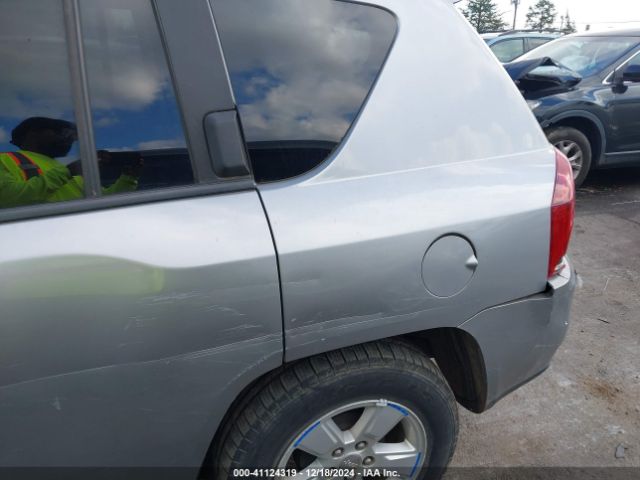 1C4NJCBA8HD156690 Jeep Compass Sport Fwd