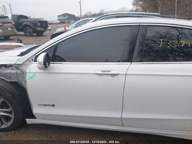 3FA6P0RU1KR110219 Ford Fusion Hybrid Titanium