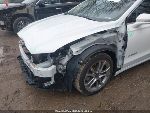 3FA6P0RU1KR110219 Ford Fusion Hybrid Titanium