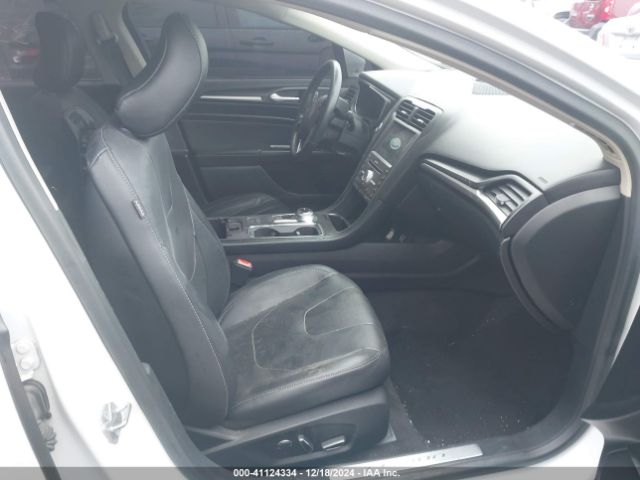 3FA6P0RU1KR110219 Ford Fusion Hybrid Titanium