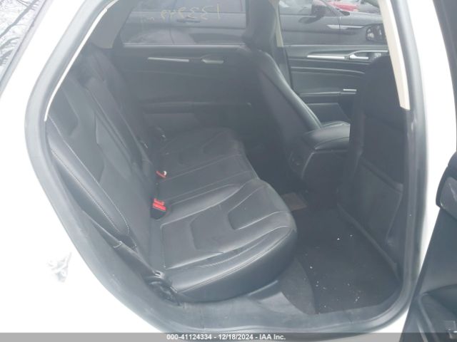 3FA6P0RU1KR110219 Ford Fusion Hybrid Titanium