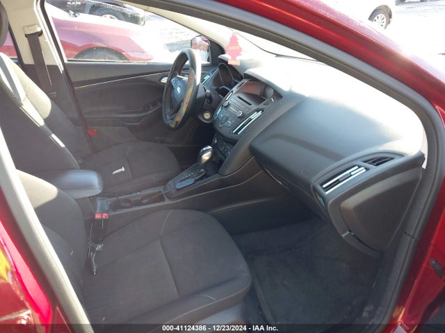Ford FOCUS SE 2016 1FADP3F29GL304417 Image 5