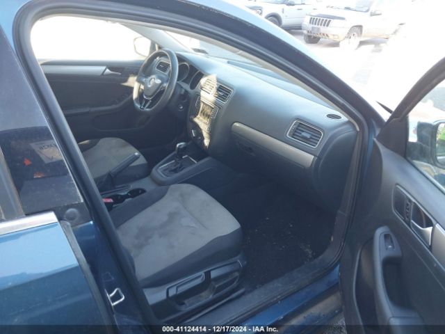 3VW2B7AJ4HM383241 Volkswagen Jetta 1.4t S