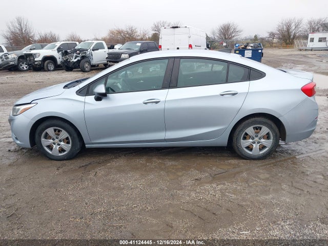 Chevrolet Cruze Ls Auto 2017 1G1BC5SM7H7216470 Image 14