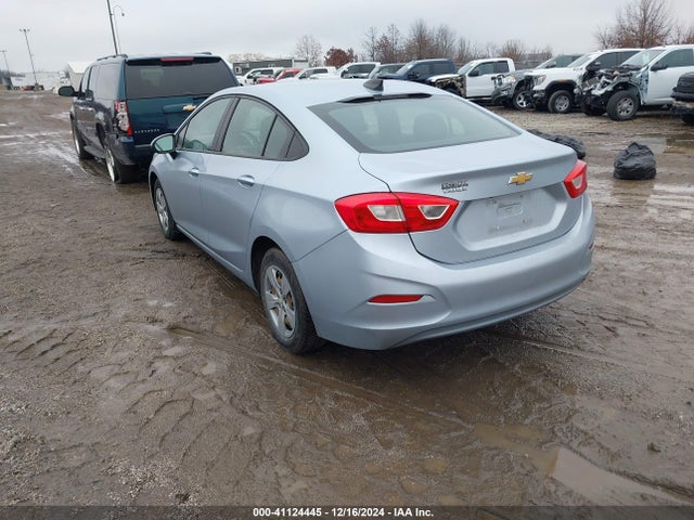 Chevrolet Cruze Ls Auto 2017 1G1BC5SM7H7216470 Image 3