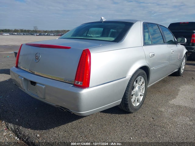 2011 CADILLAC DTS 1G6KA5E65BU116521 Photo 3