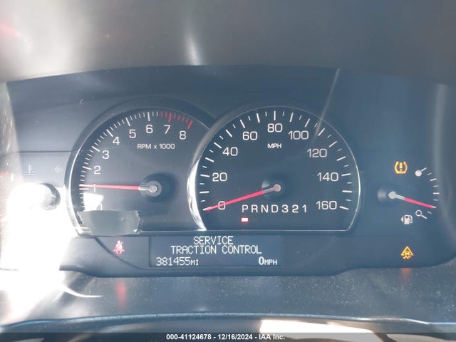 2010 CADILLAC DTS 1G6KH5EY0AU102294 Photo 6