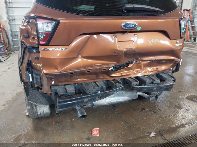 Ford ESCAPE SE 2017 1FMCU0GDXHUE52306 Image 6