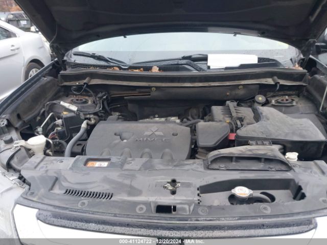 2016 MITSUBISHI OUTLANDER JA4AD3A36GZ010826 Photo 9