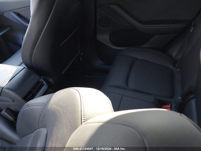 2021 TESLA MODEL Y 5YJYGDEE3MF299758 Photo 7