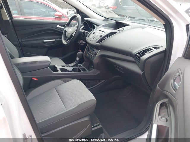 Ford ESCAPE SE 2017 1FMCU0GDXHUC68404 Image 5