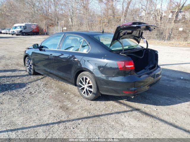 3VMDB7AJ2JM221333 Volkswagen Jetta